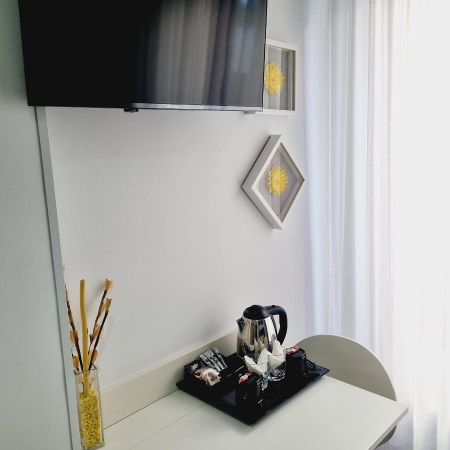 Hostal Lauria Madrid Eksteriør bilde