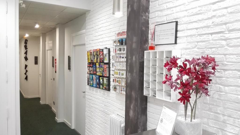 Hostal Lauria Madrid Eksteriør bilde